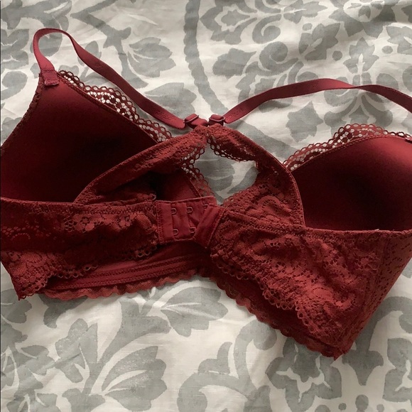 Lace bra - Picture 2 of 3